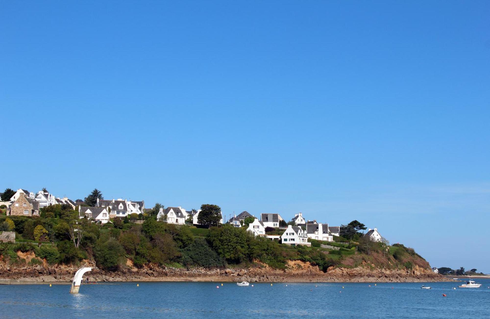 Vila Cap Au Nord Carantec Exteriér fotografie
