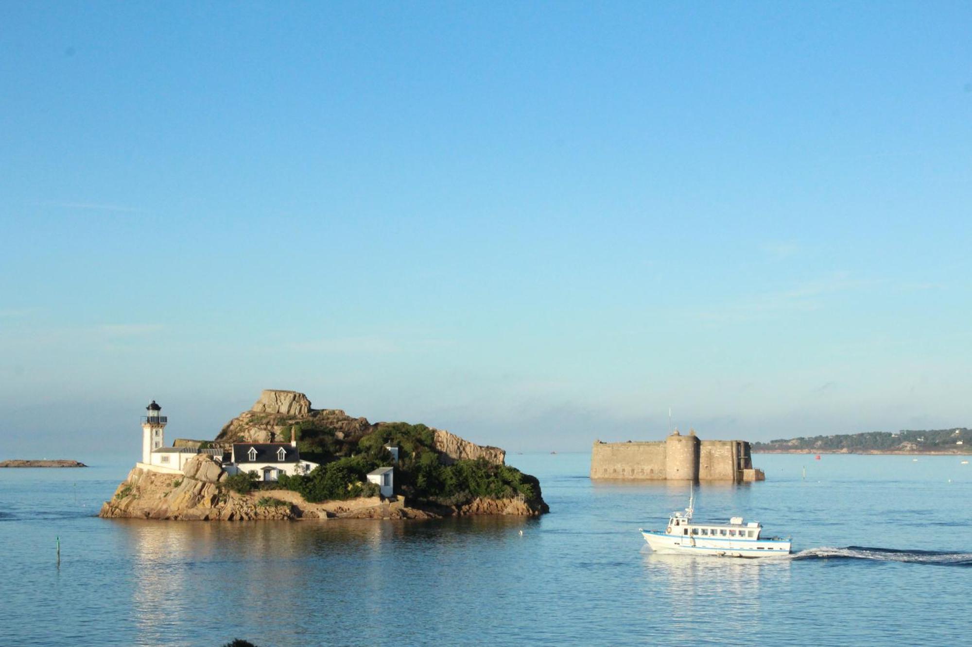 Vila Cap Au Nord Carantec Exteriér fotografie
